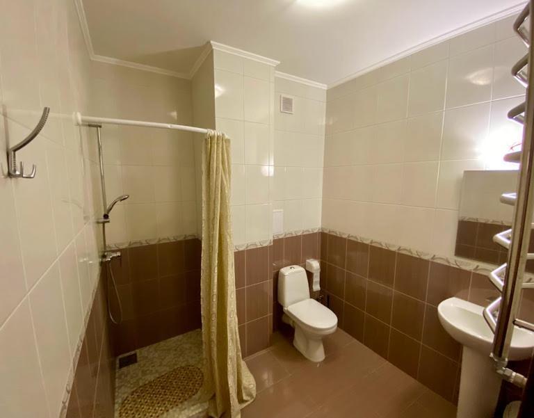 Golden Lion Hotel بوريسبول المظهر الخارجي الصورة