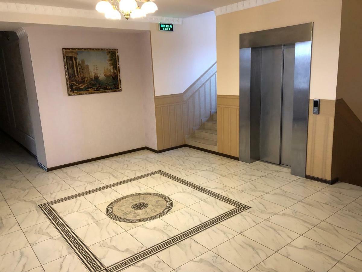 Golden Lion Hotel بوريسبول المظهر الخارجي الصورة